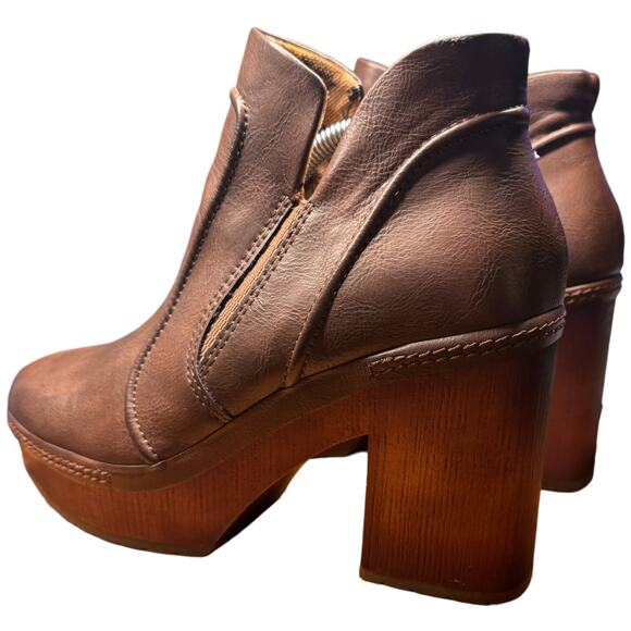 KORK Ease Robin Women's 8 Cognac Platform Clog Booties Chunky Lug Sole - Picture 3 of 13